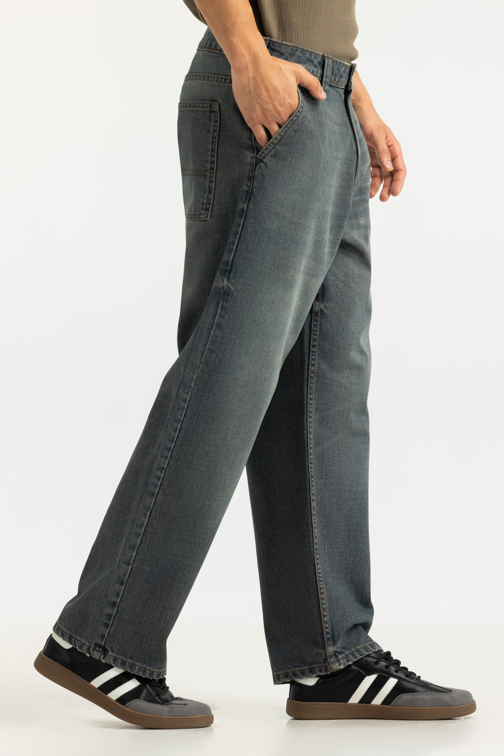 Loose Fit Jeans