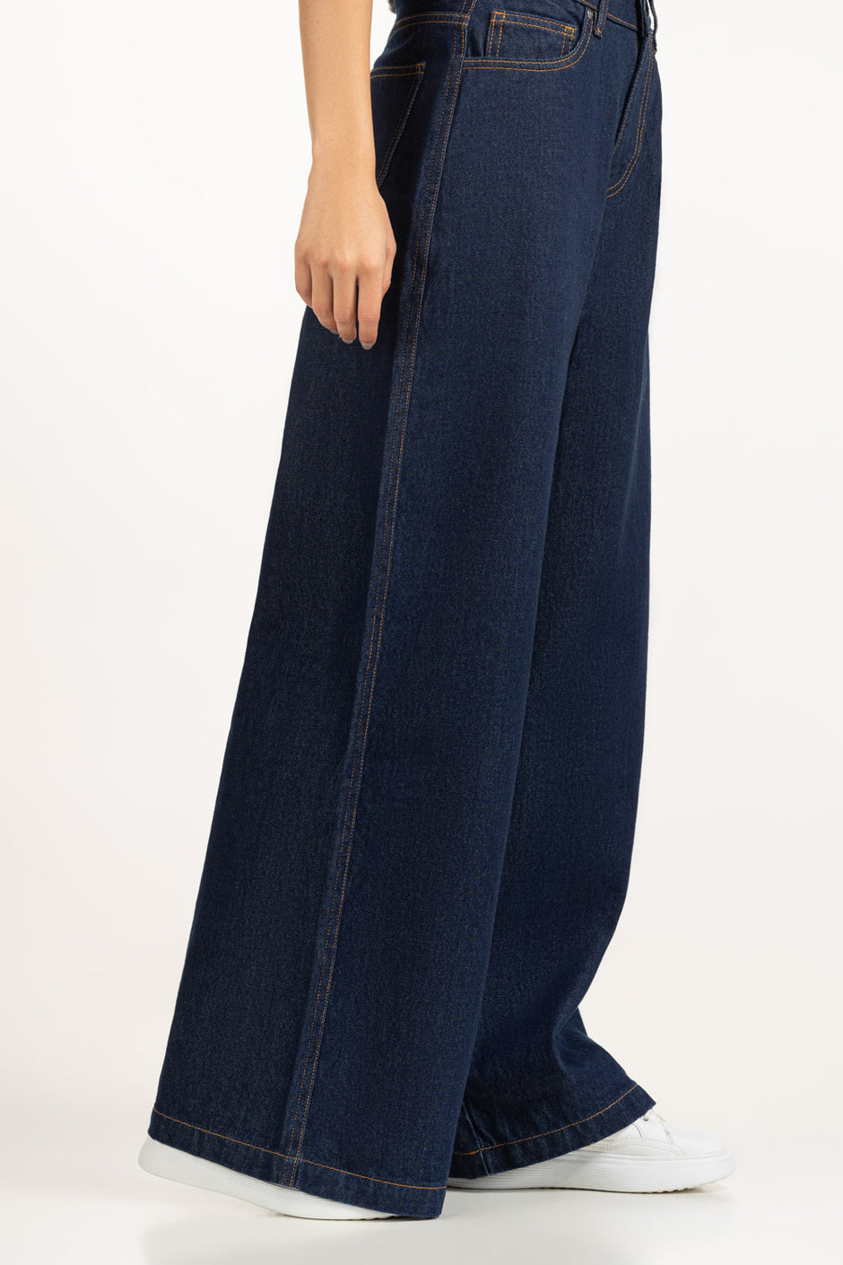 Wide Leg Fit Jeans