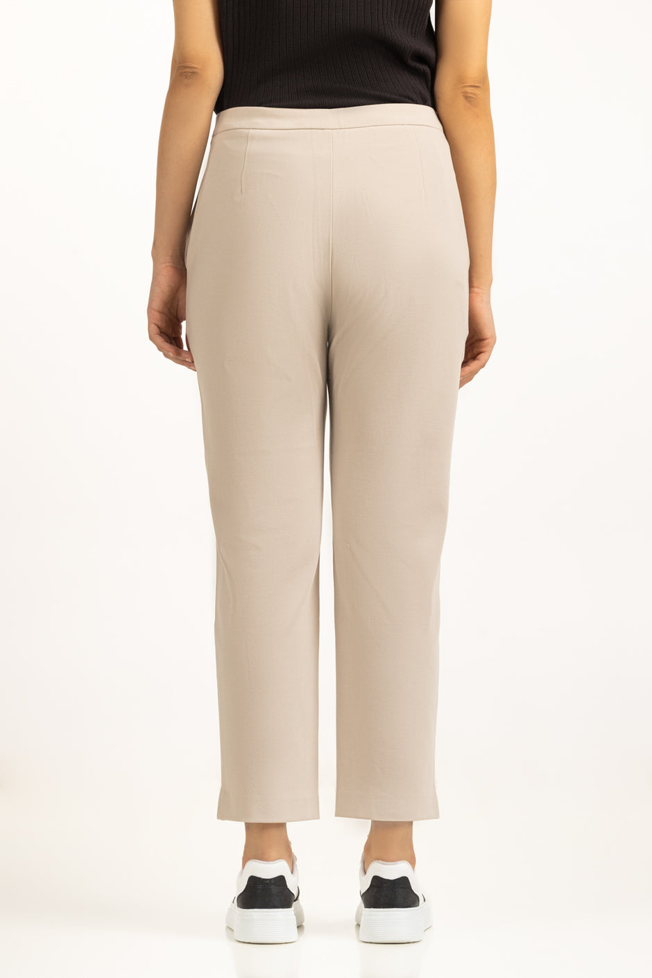 Tapered Fit Pant
