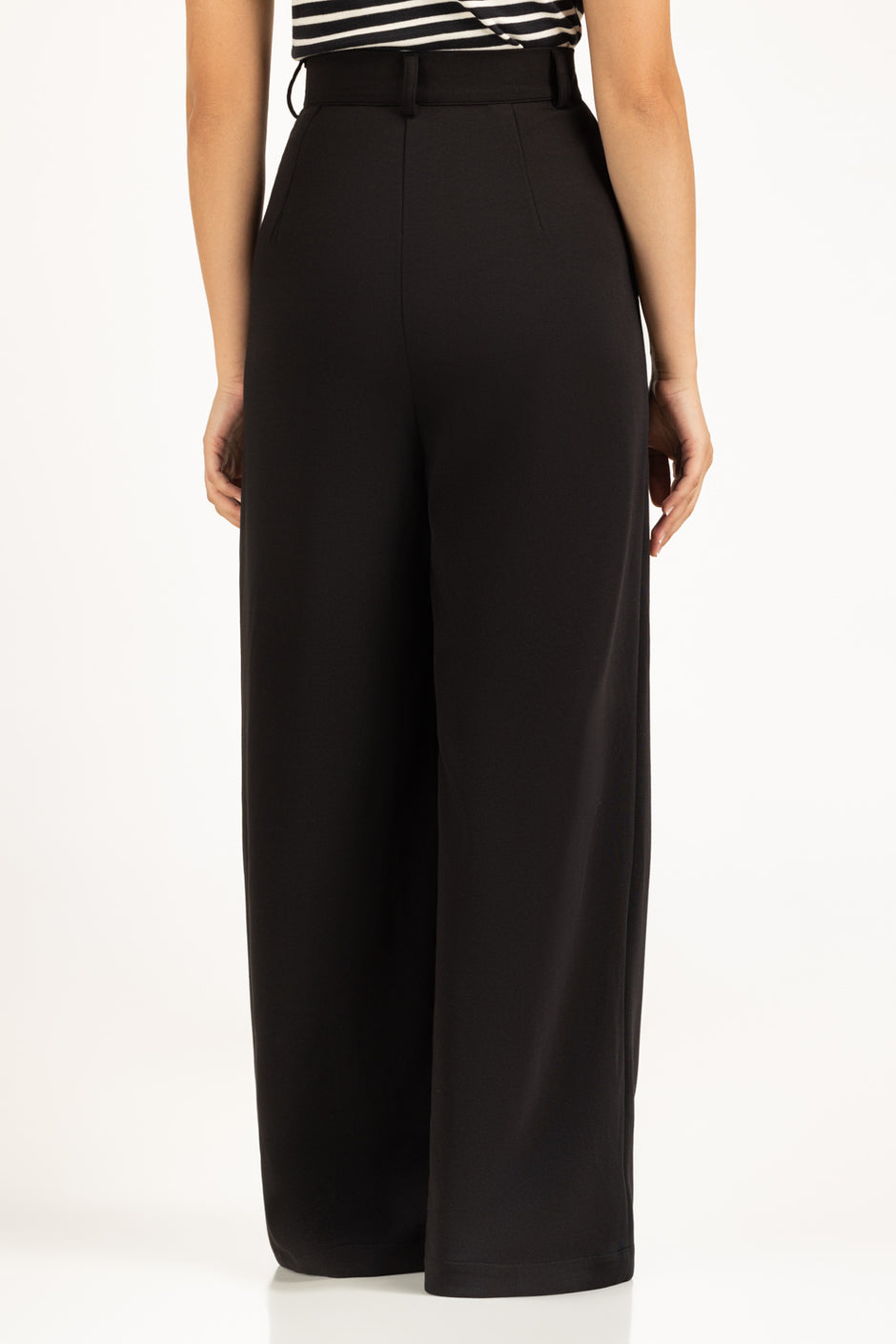 Wide Leg Fit Pant