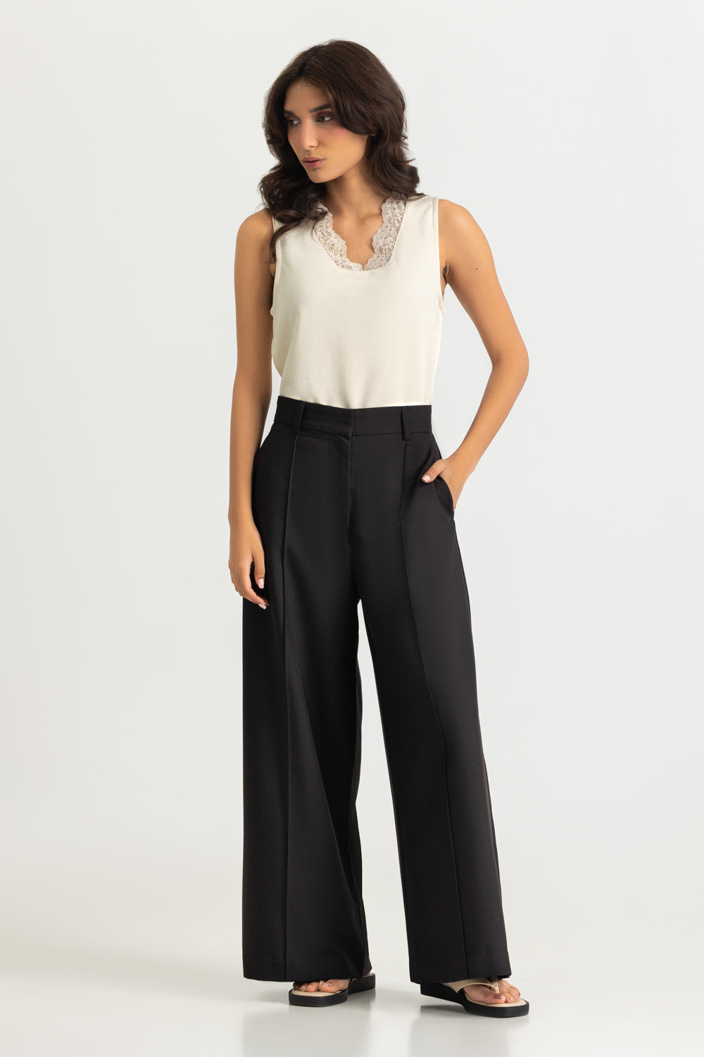 Straight Fit Pant