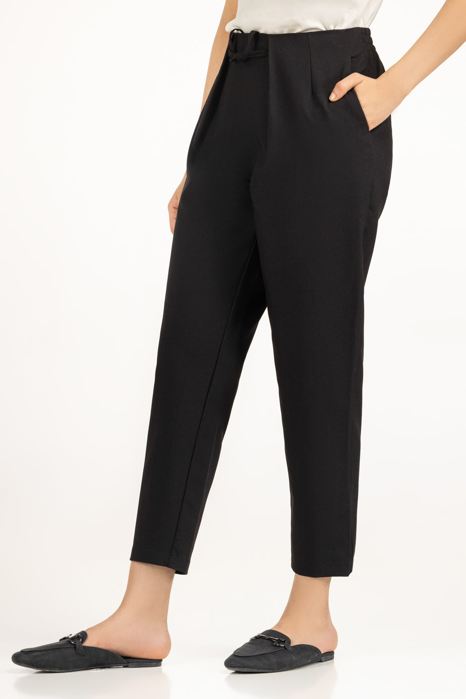 Tapered Fit Pant