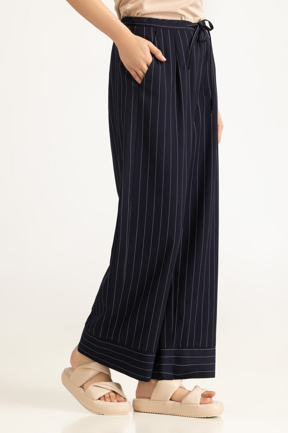 Straight Fit Pant