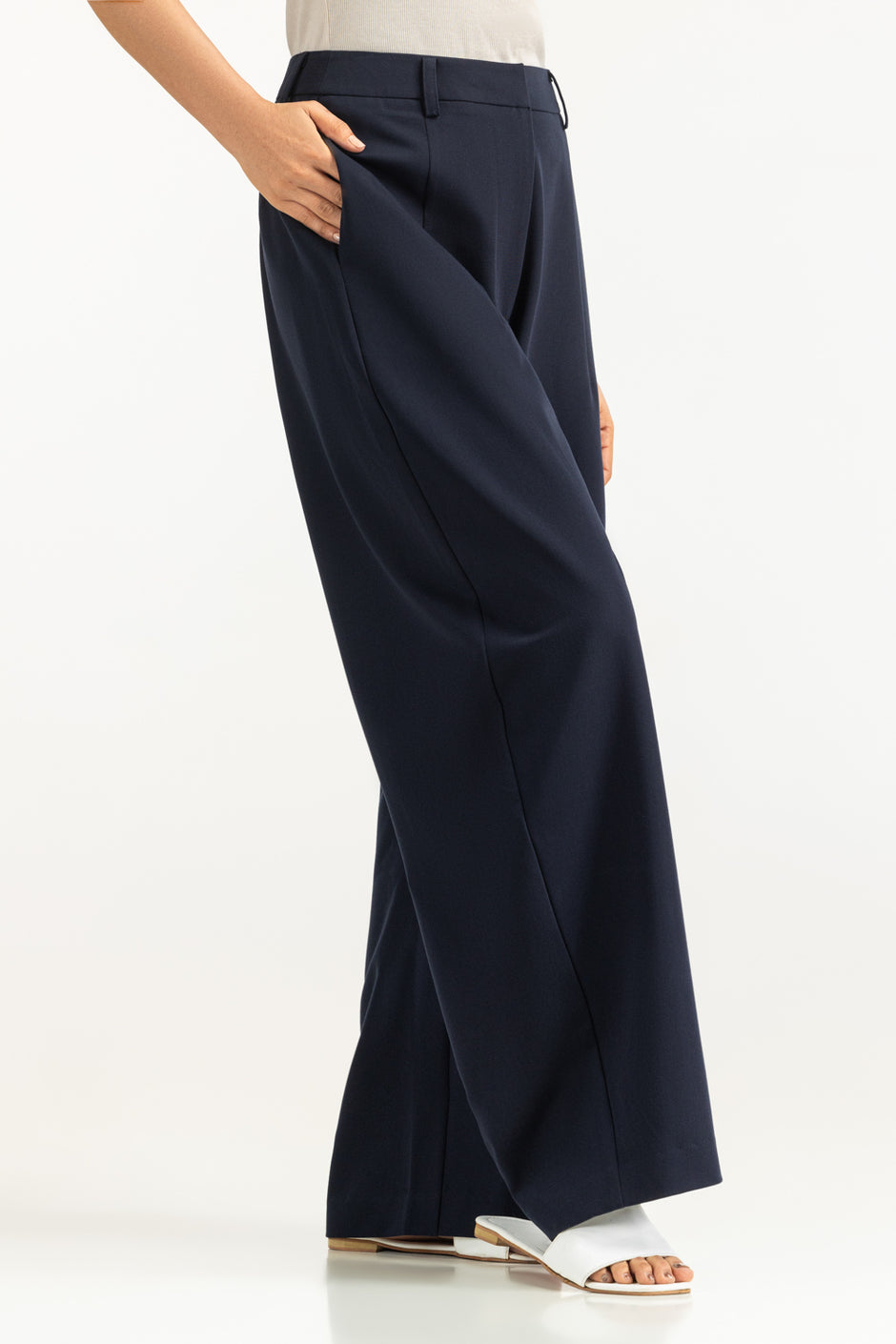 Barrel Fit Pant