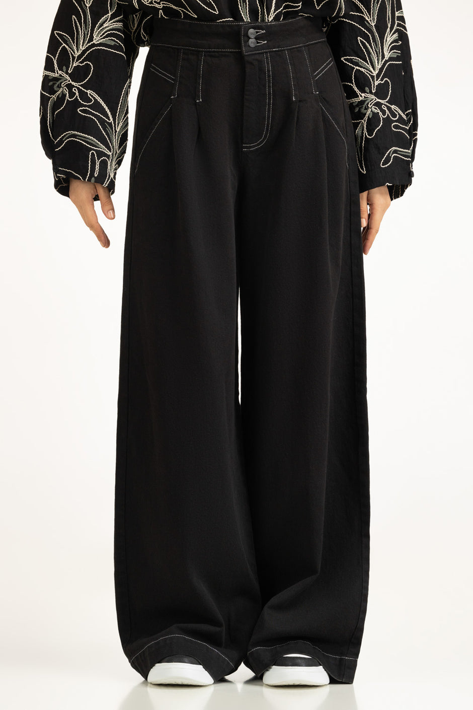 Wide Leg Fit Trousers