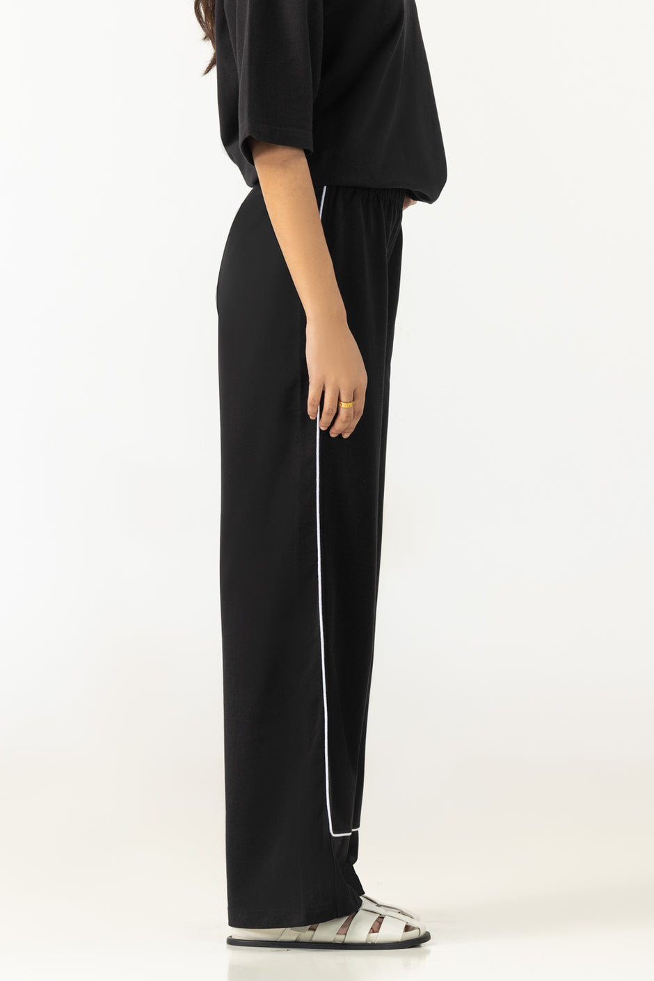 Relaxed Fit Trousers