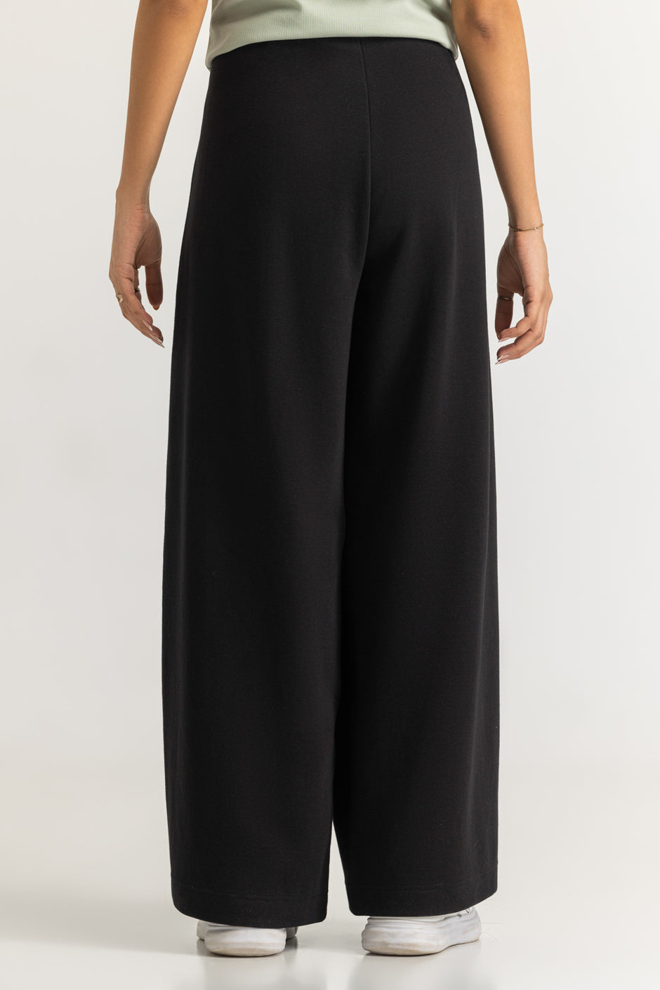 Barrel Fit Trousers