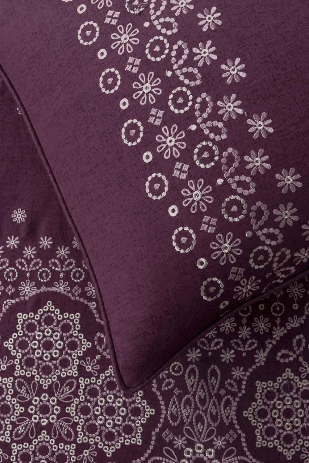 Schiffli T-200 Quilt Cover Set