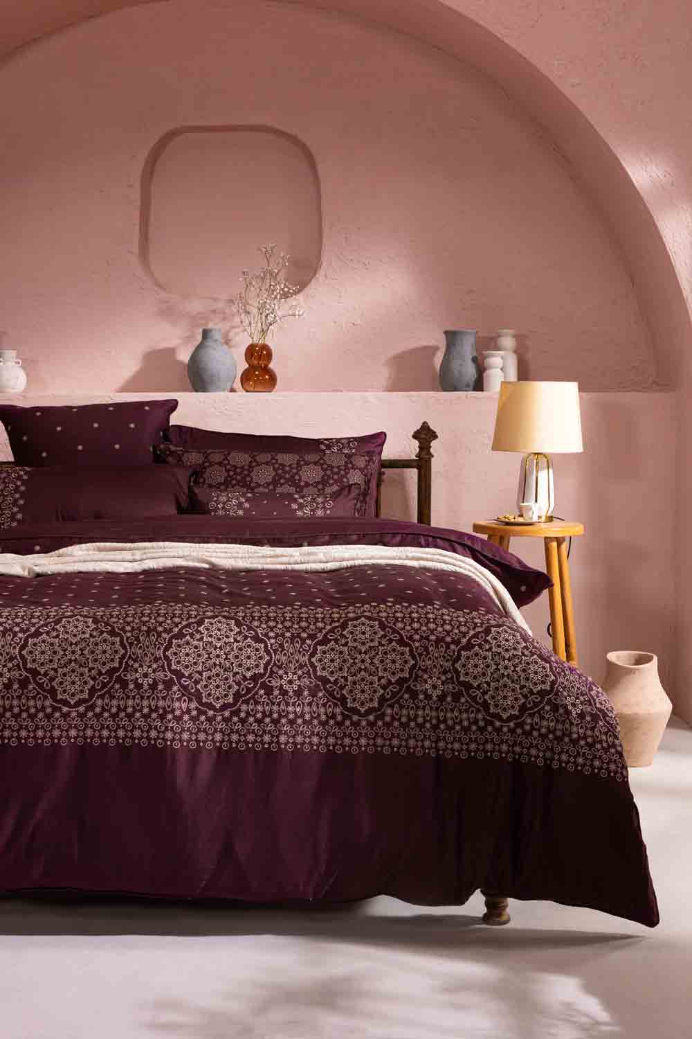 Schiffli T-200 Quilt Cover Set