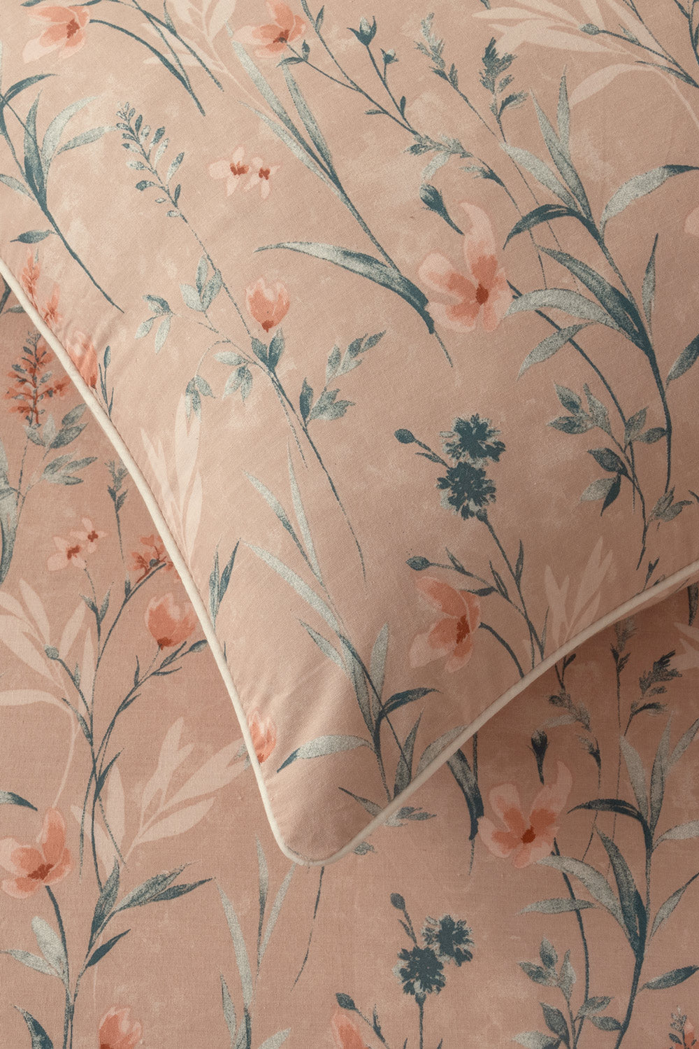 Sepia Rose Quilt Cover Set