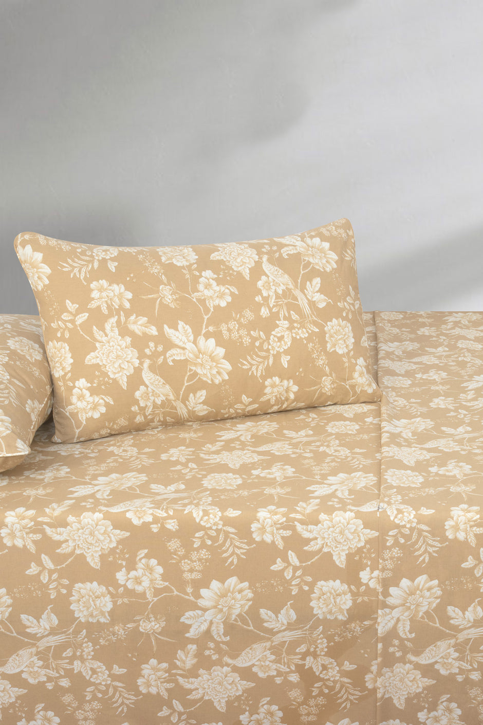 Serene Sky Bed Sheet Set
