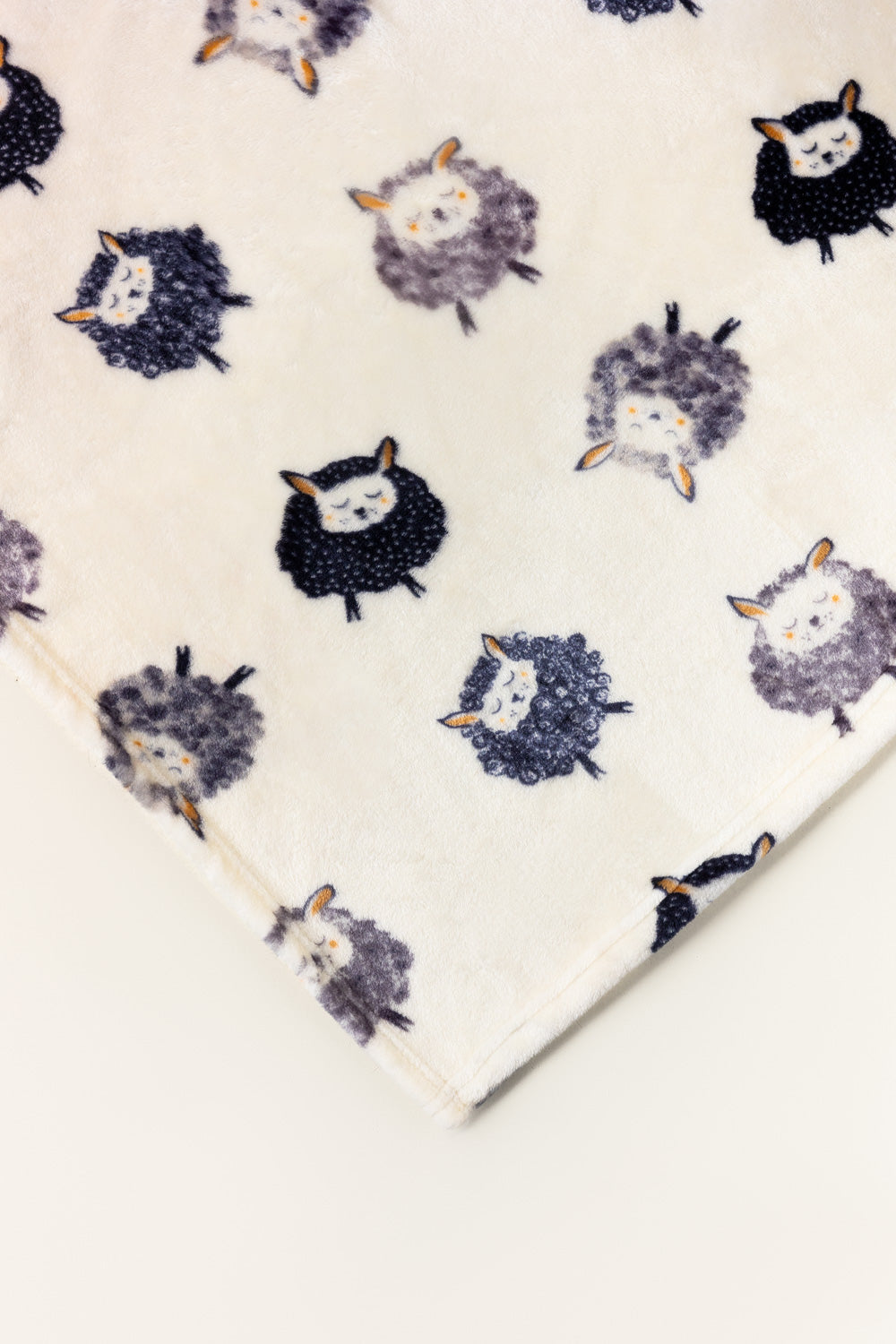 AW25-Sheep Single Ply Fleece Throw
