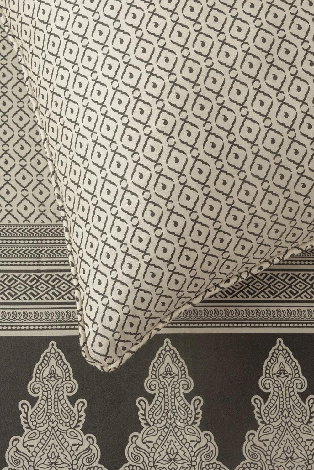 Slate T-200 Bed Sheet Set