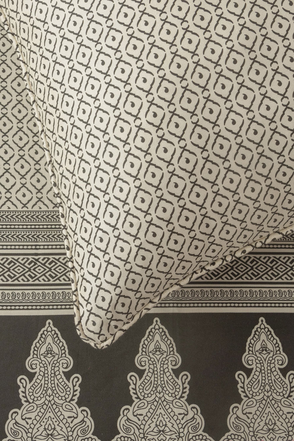 Slate T-200 Bed Sheet Set