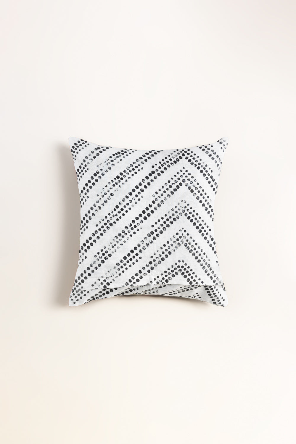 Stippling T-200 Square Cushion Cover