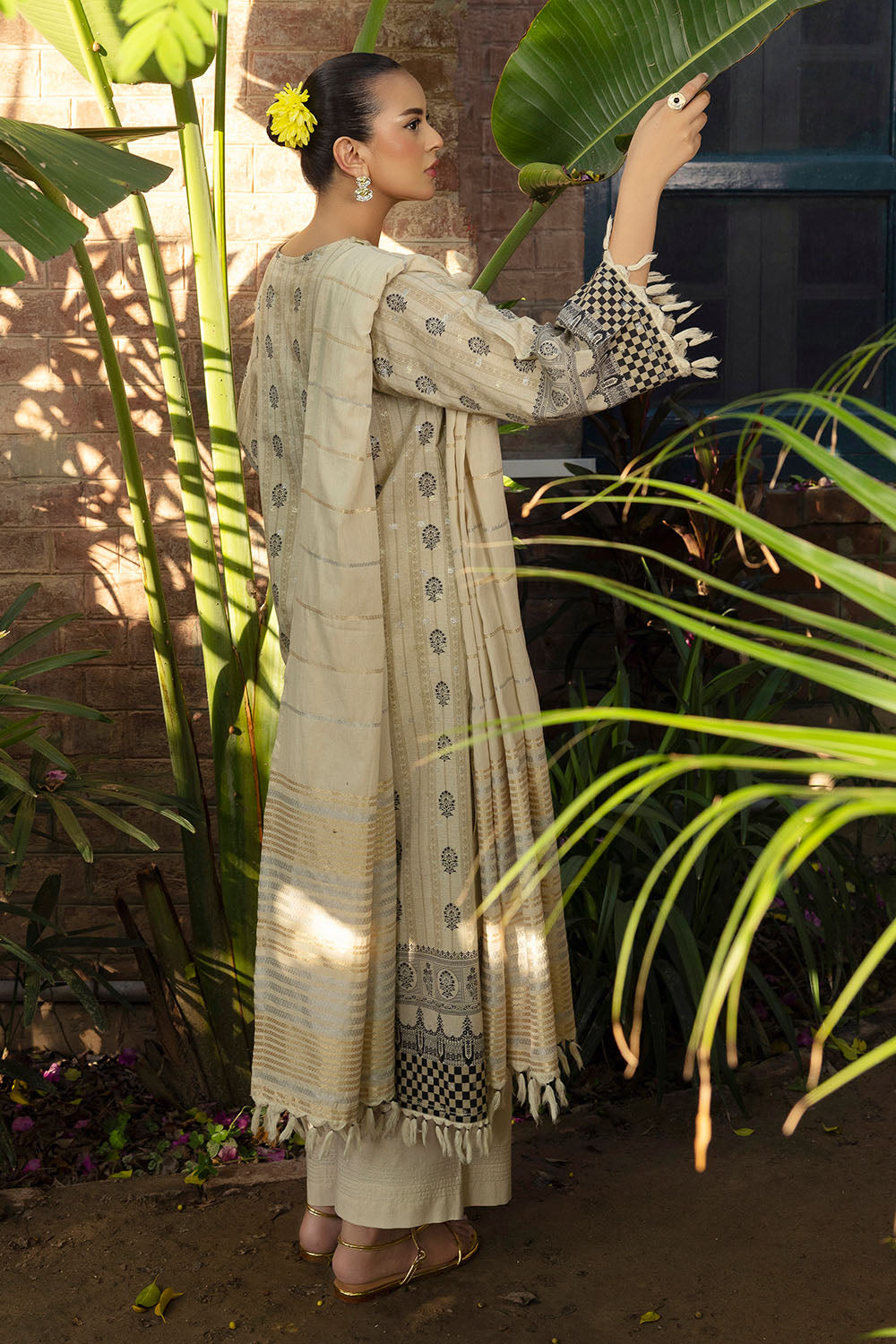 3 Piece Printed Lurex Jacquard Suit with Stripe Dupatta SP-52091
