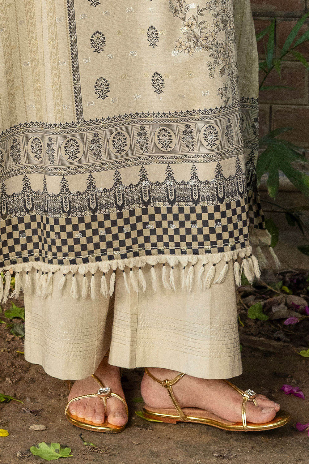 3 Piece Printed Lurex Jacquard Suit with Stripe Dupatta SP-52091