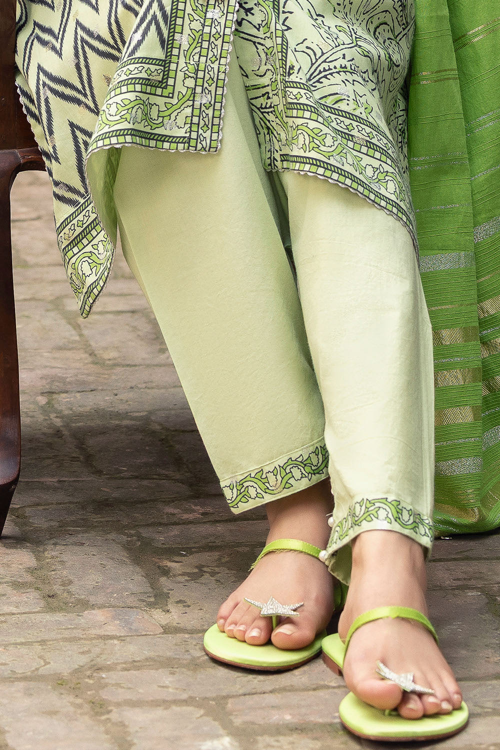 3 Piece Printed Lurex Jacquard Suit with Stripe Dupatta SP-52093