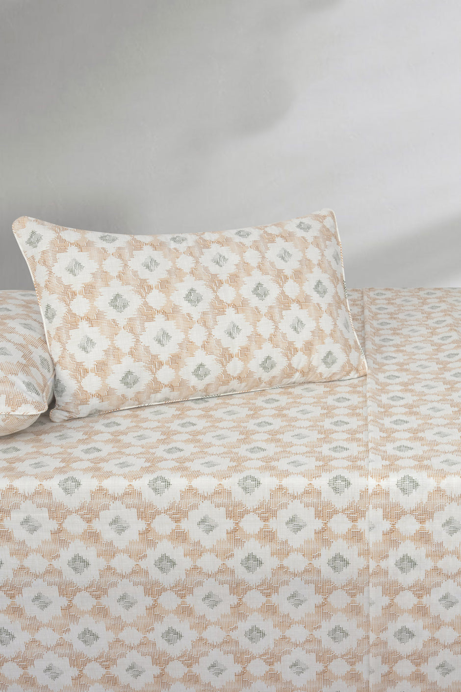 Tone Pixel Bed Sheet Set
