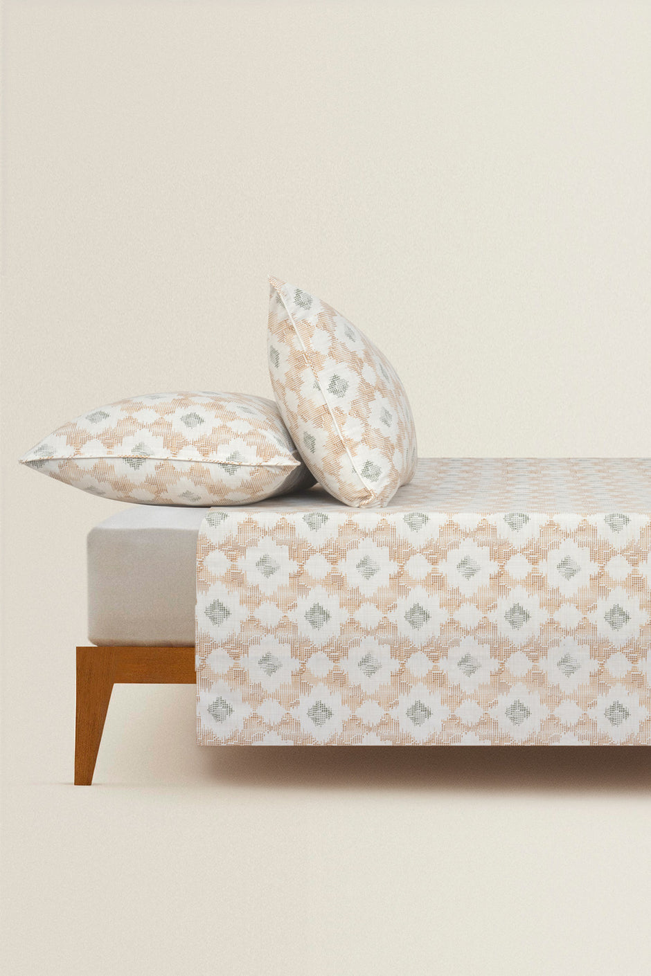 Tone Pixel Bed Sheet Set