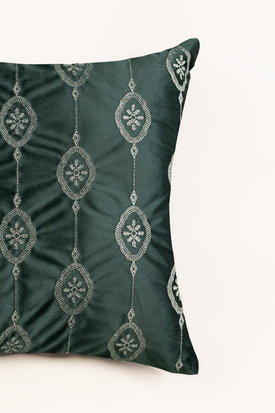 VEC -26-19 Velvet Embroidered Cushion Cover