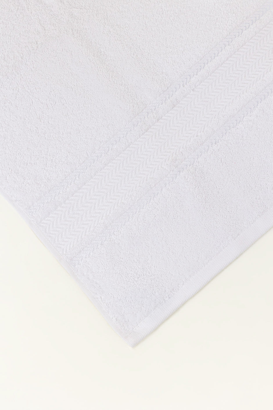 White Combed Towel Viscose 25W