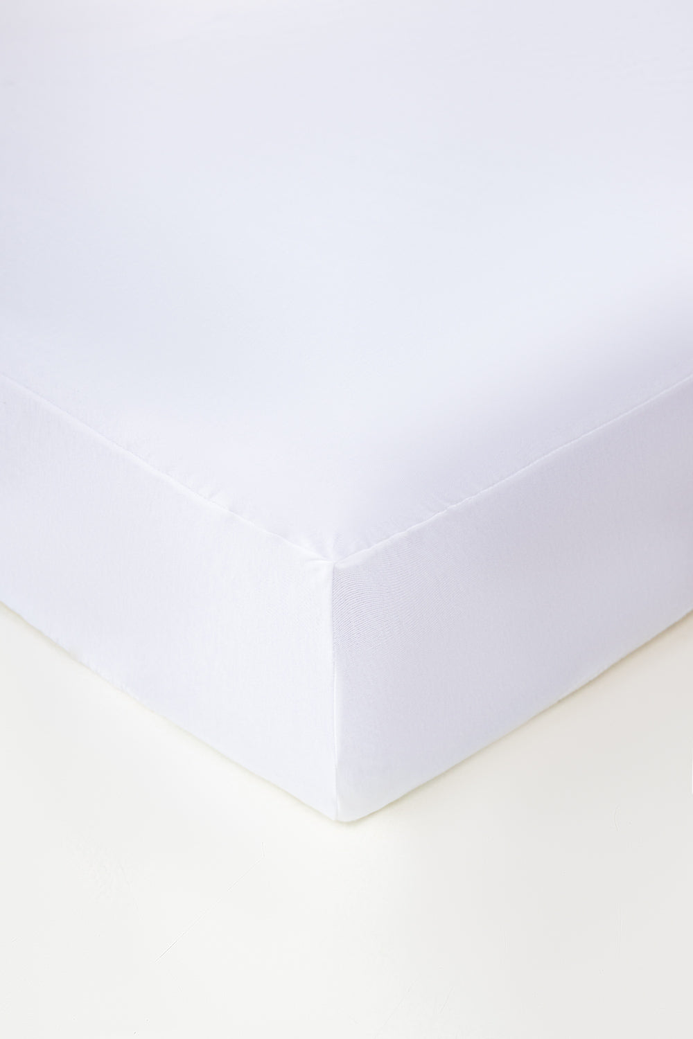 White Water Repellent Jersey Fitted  Sheet 25