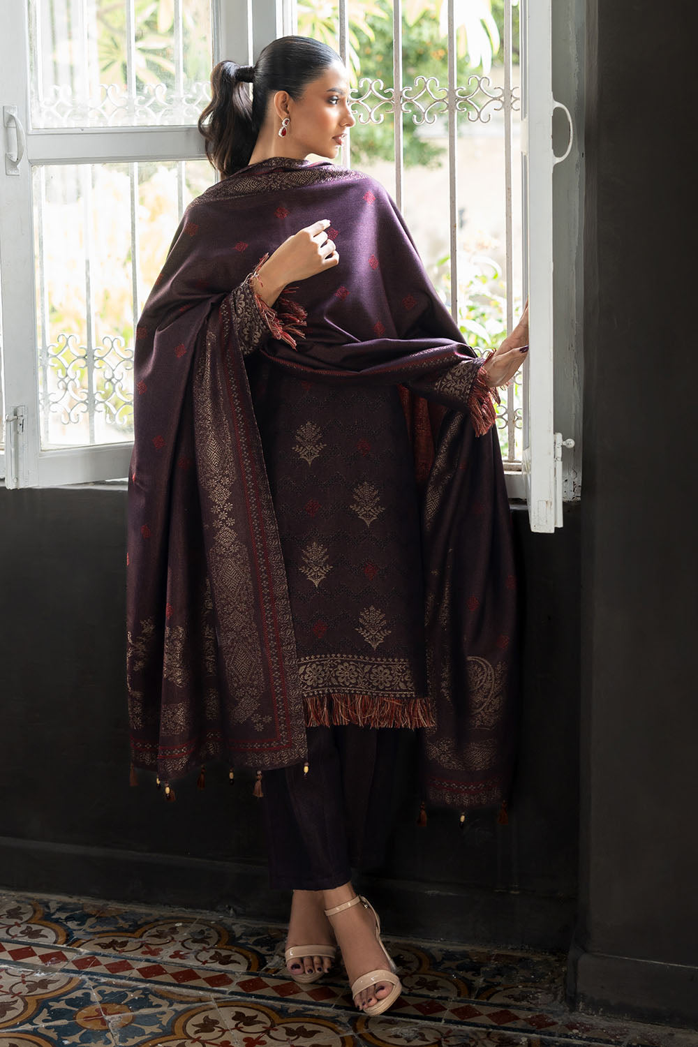 3 Piece Yarn Dyed Jacquard Suit with Dupatta MJ-52052
