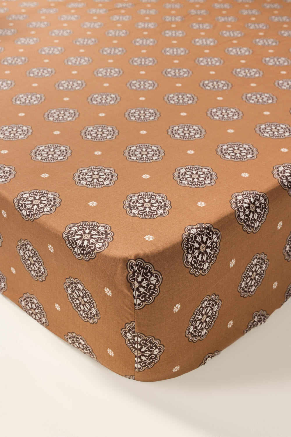 Amber Brown T-150 Fitted Sheet