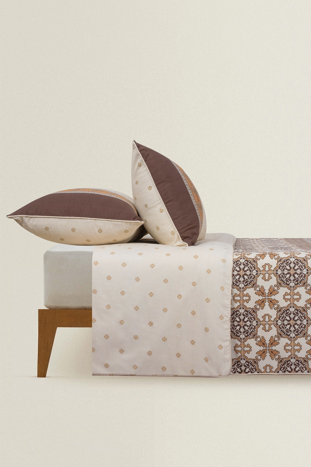 Amber Brown T-150 Quilt Cover Set