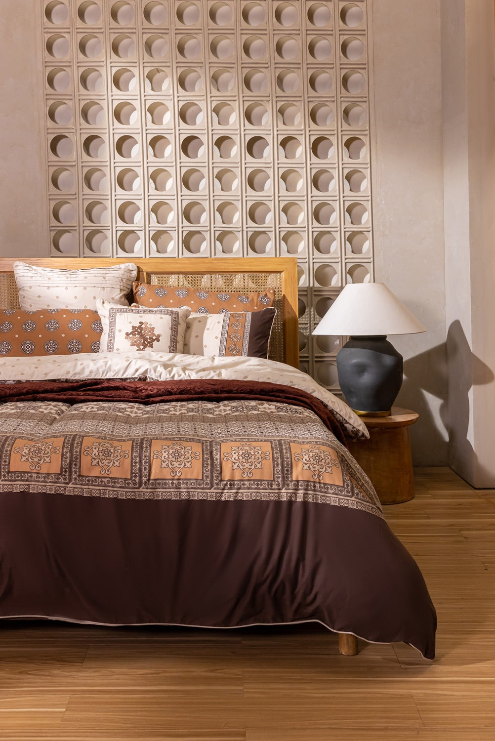 Amber Brown T-150 Quilt Cover Set