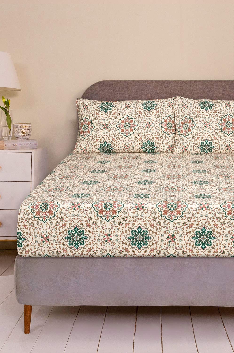 Arabesque T-150 Fitted Sheet Set