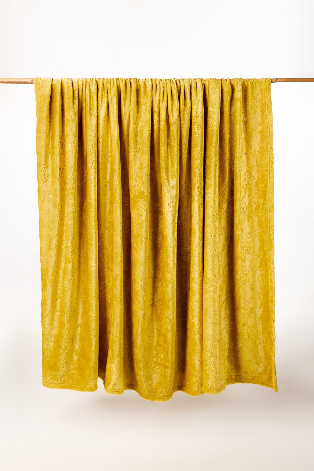 AW24-Arrowwood Embossed Single Ply Fleece Throw