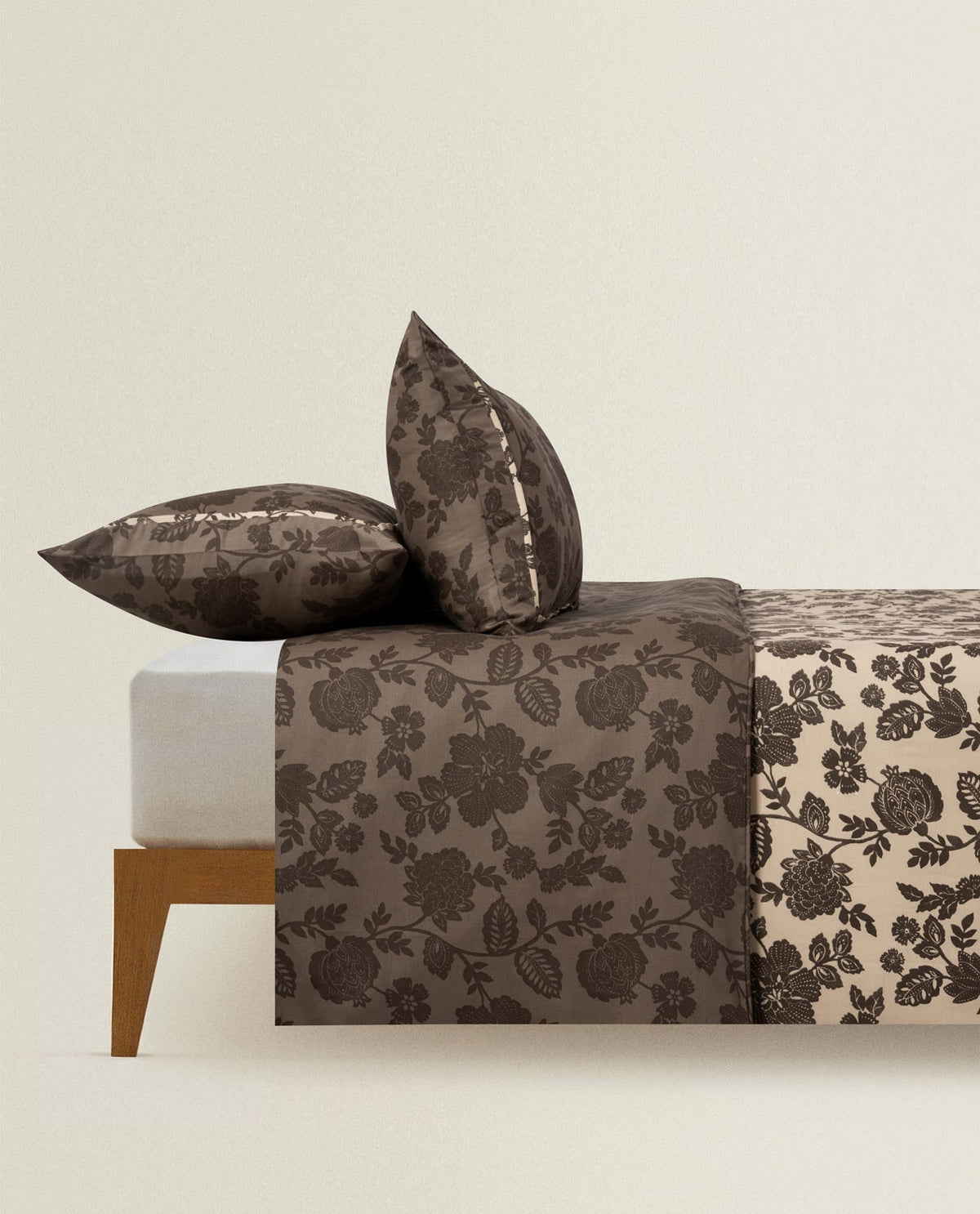 Ash Flora T-200 Quilt Cover Set