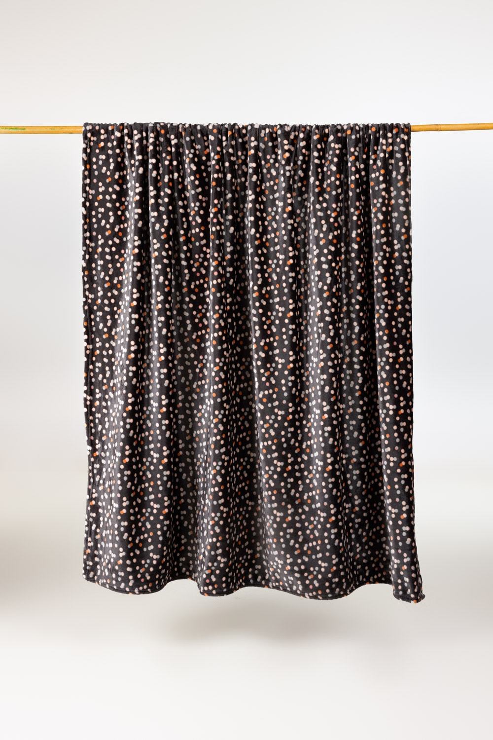 AW24-Grey Dots Single Ply Fleece Throw