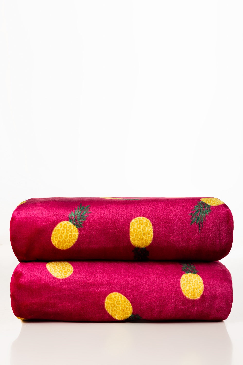 AW24-Pineapple Single Ply Fleece Throw