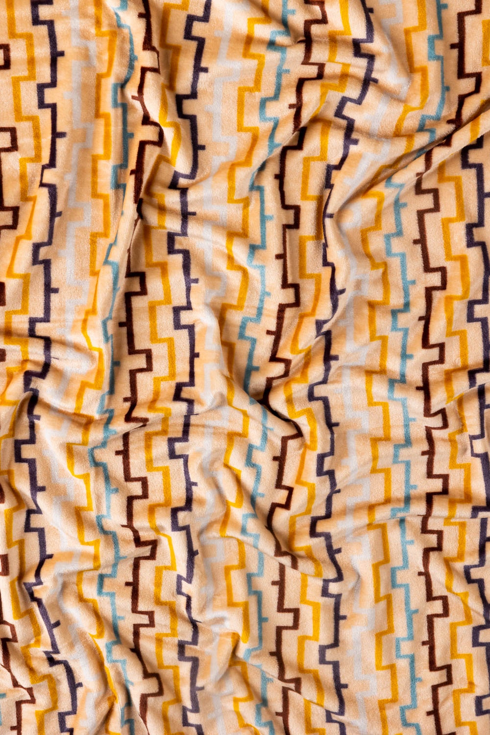 AW24-Twist Single Ply Fleece Throw