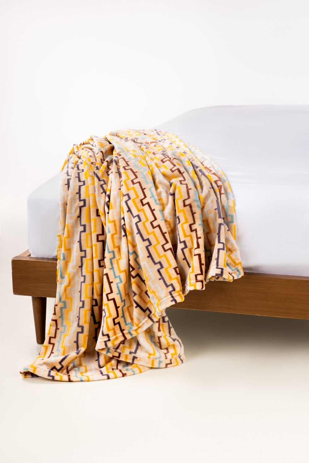 AW24-Twist Single Ply Fleece Throw