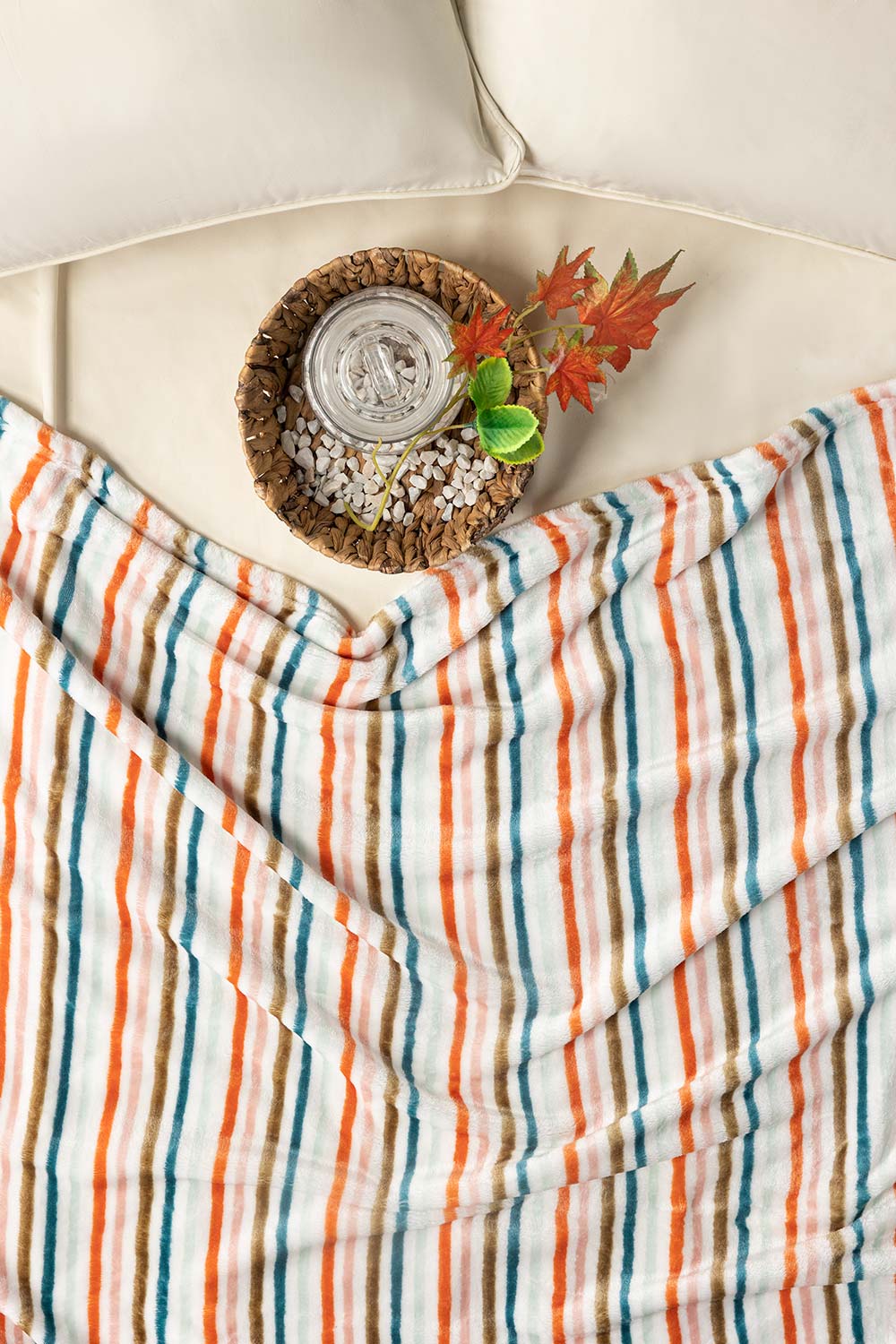 AW24-Whisper Single Ply Fleece Throw