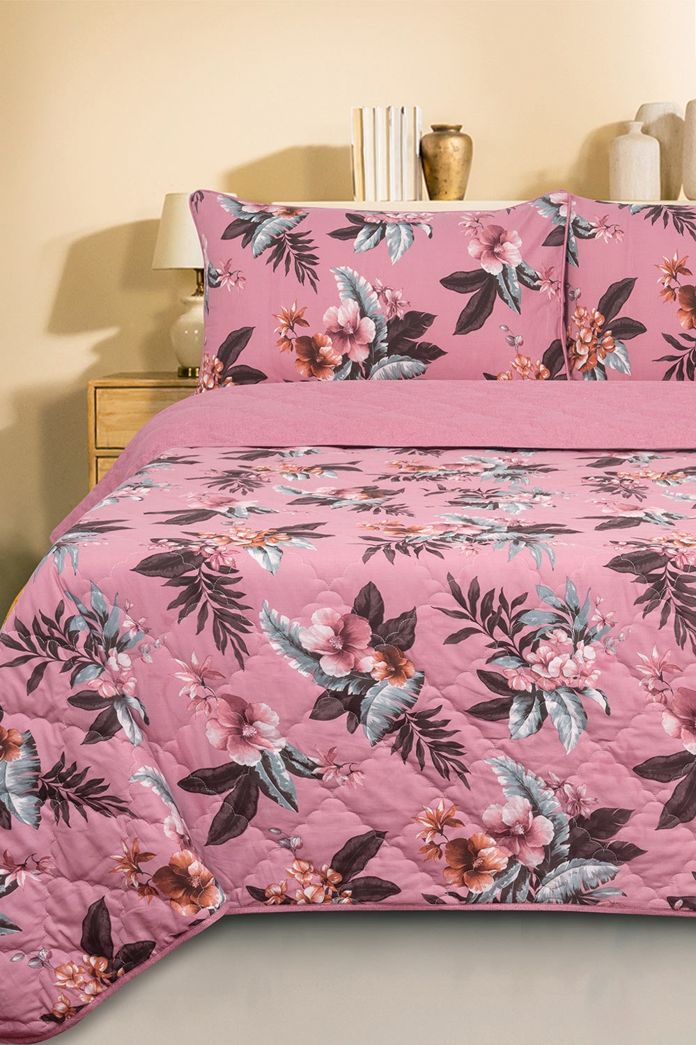 Azalea T-150 Bed Throw