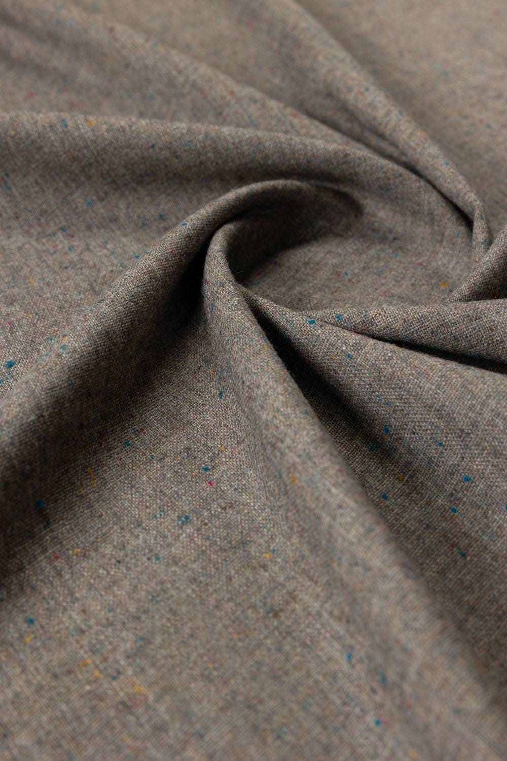 Bannu Donigal Unstitched Fabric Blended with Gift Box