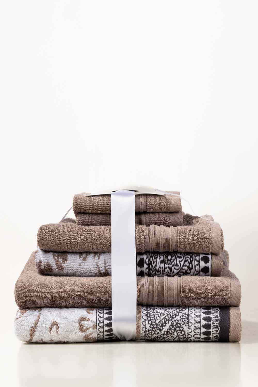 Beige jacquard Towel set