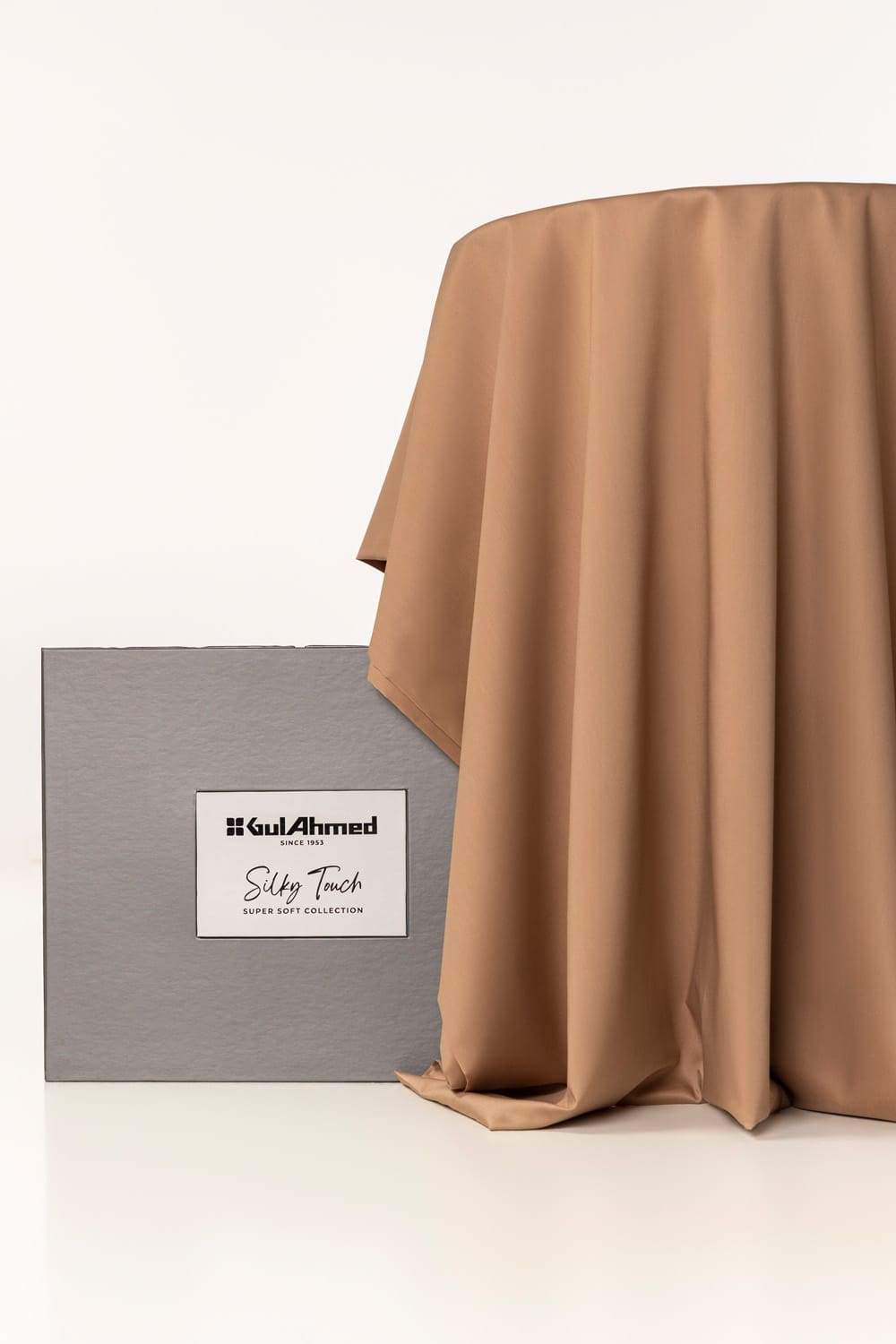 Cotton Club Twill Plus Unstitched Fabric Cotton with Gift Box