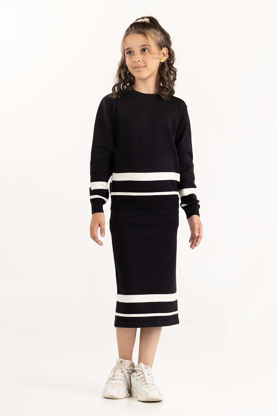 Junior Girl Black Striped Knit Sweater 224-416-309