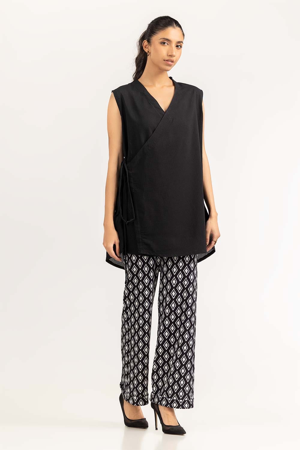 Black Woven Shirt 231-217-047