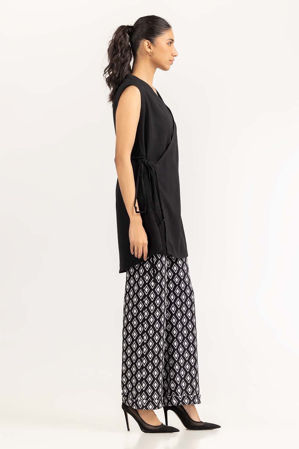 Black Woven Shirt 231-217-047