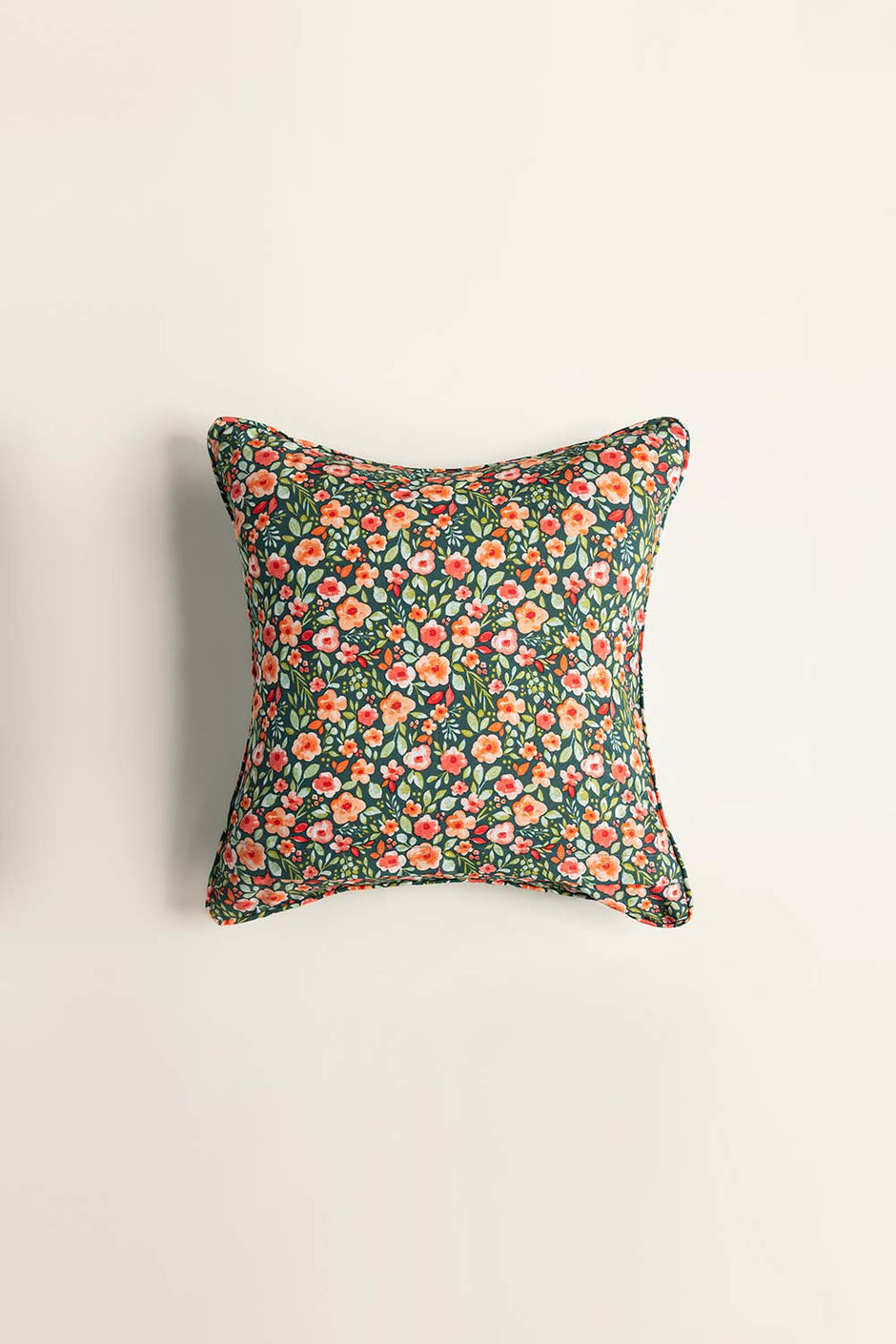 Bloom Bliss T-150 Square Cushion Cover