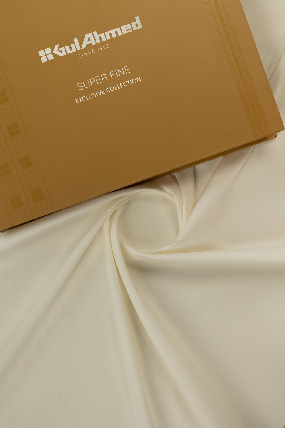 Britanio Unstitched Fabric Cotton with Gift Box