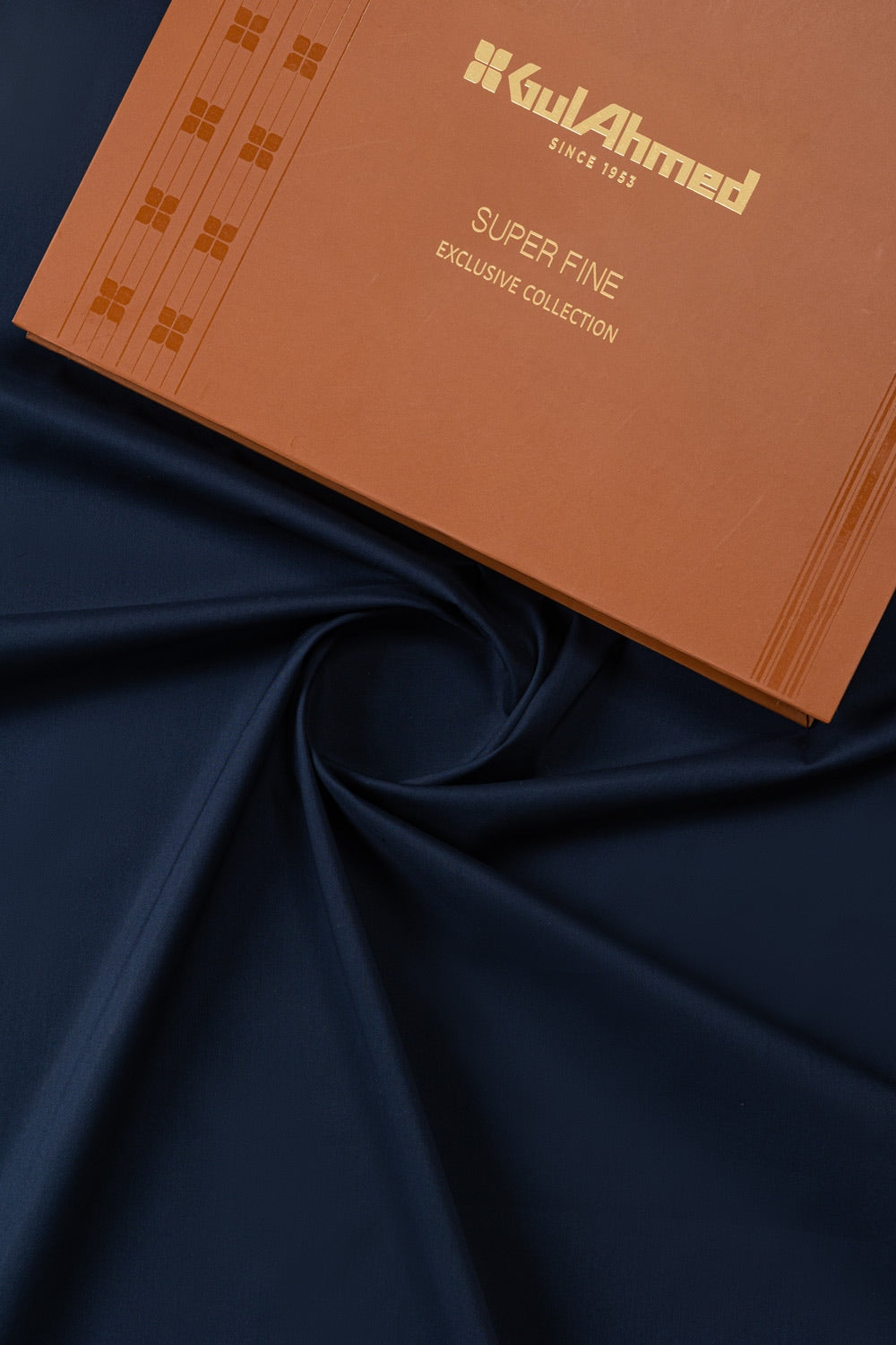Britanio Classic Unstitched Fabric Cotton with Gift Box