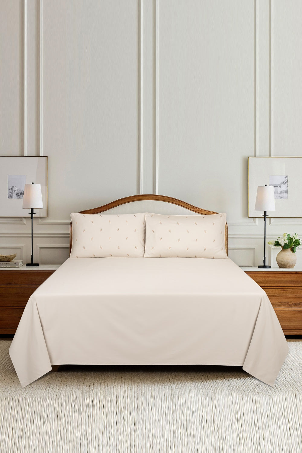 Butter Cream  T-400 Embroidered Bed Sheet Set